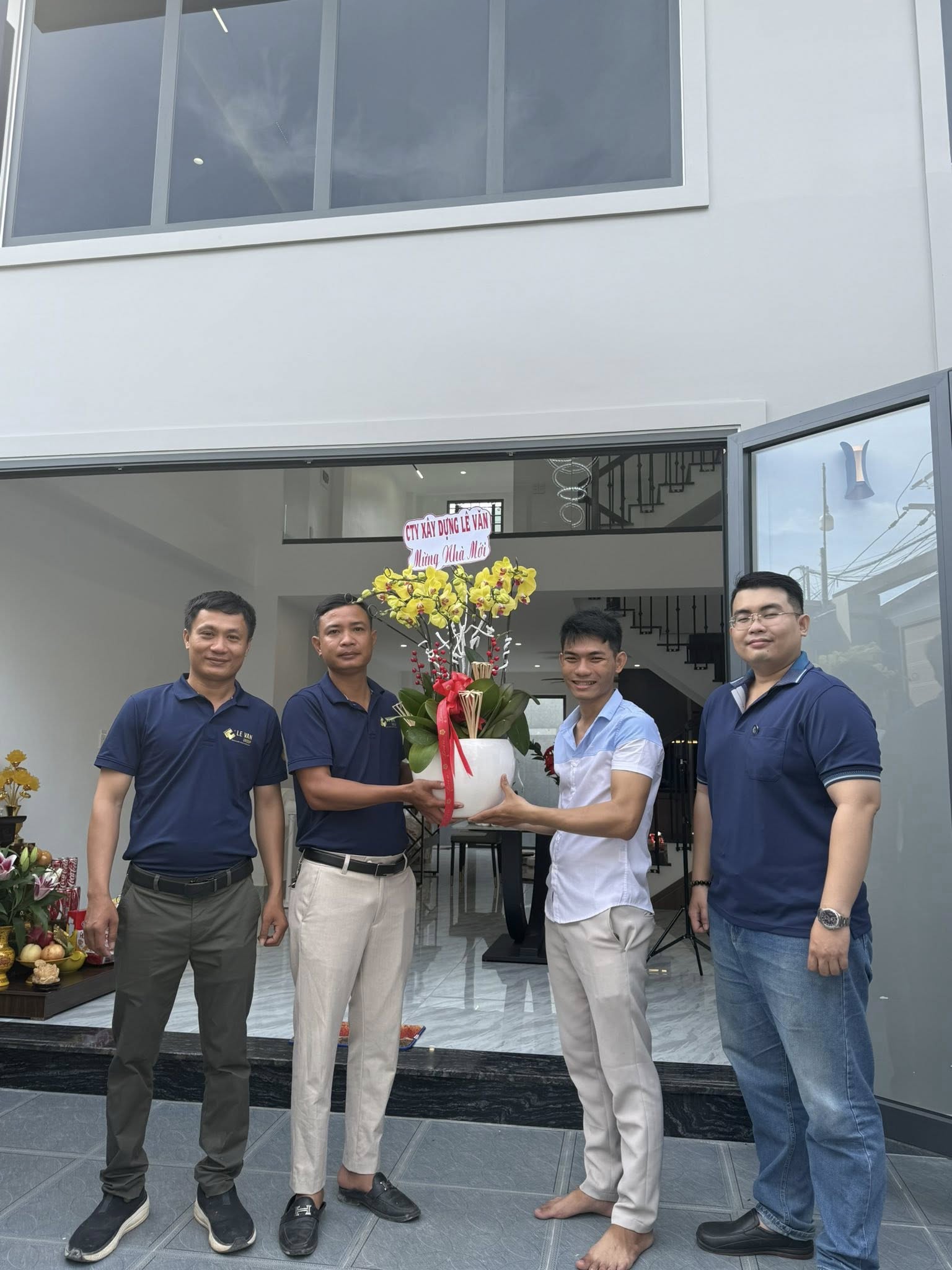 🎙 ĐÁNH GIÁ CỦA ANH VIỆT VỀ XÂY DỰNG LÊ VĂN GROUP – HÀNH TRÌNH KIẾN TẠO NGÔI NHÀ VIỆT!