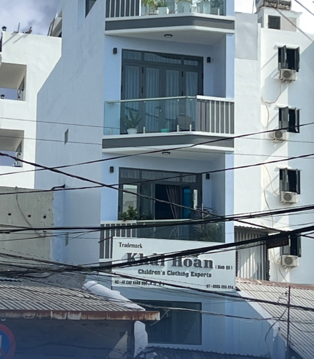 DỰ ÁN NHÀ PHỐ HIỆN ĐẠI – CHỊ BÌNH – P. PHÚ ĐỊNH, TP. HCM